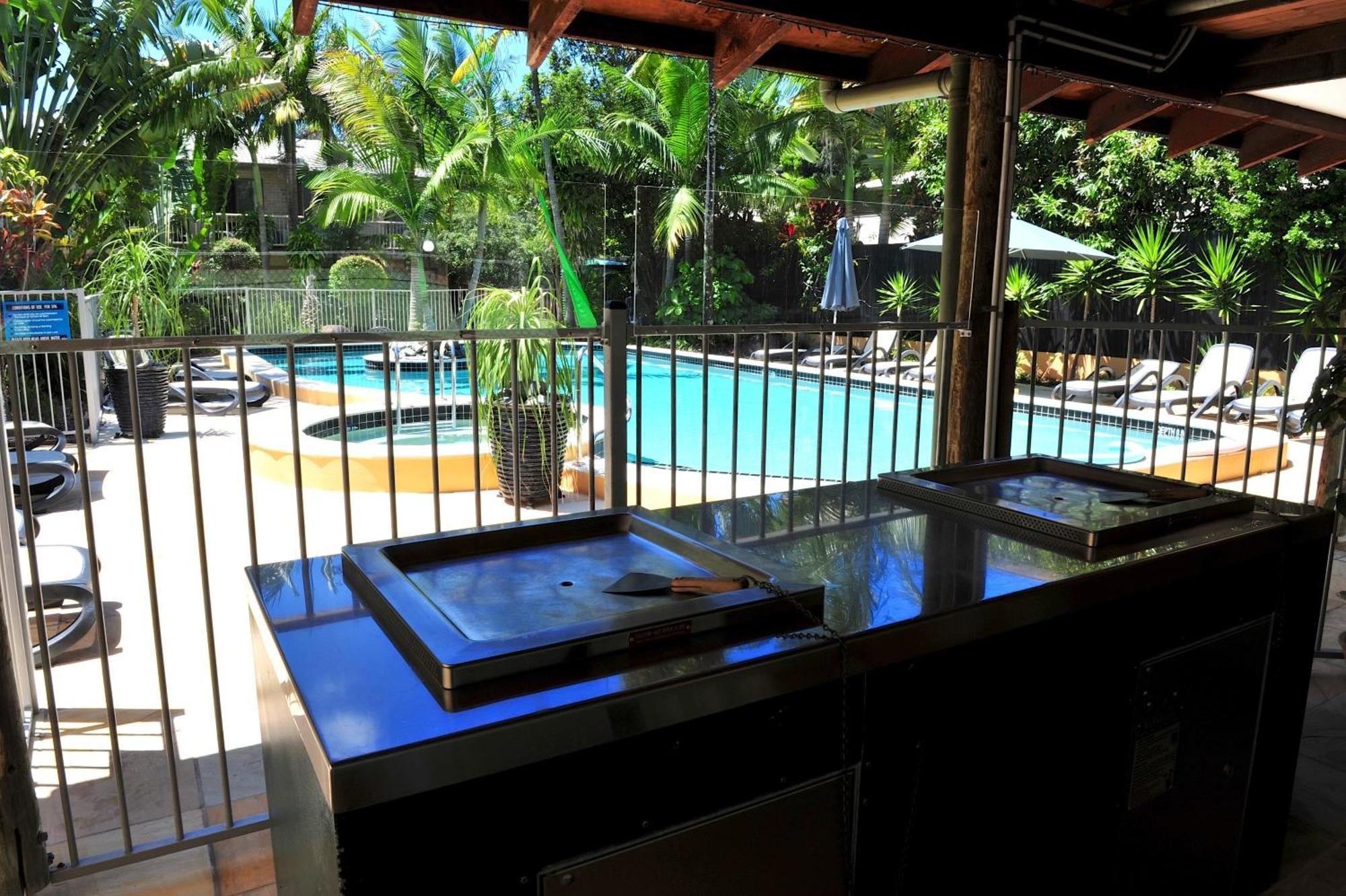 Noosa Village River Resort Нусавиль Экстерьер фото