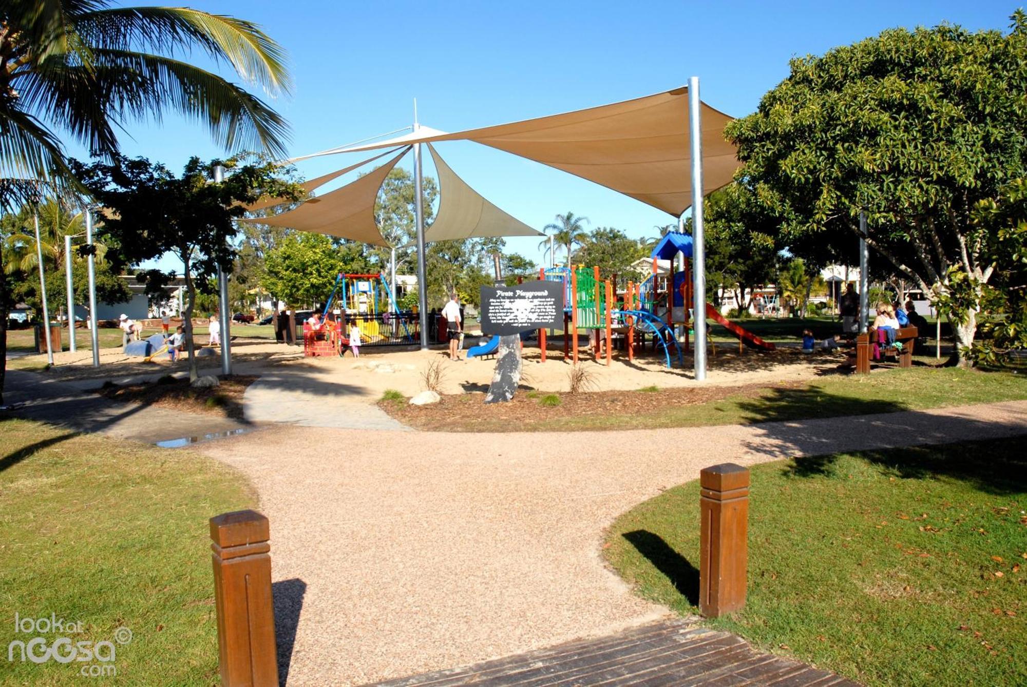 Noosa Village River Resort Нусавиль Экстерьер фото